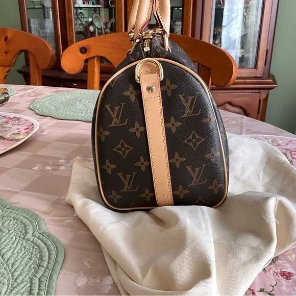 Brown Monogram Satchel, size 25 with natural Vacchetta leather. - Picture 2 of 14